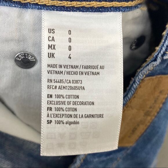 American Eagle | Distressed Tom Girl Shorties Size 0 - Picture 5 of 5